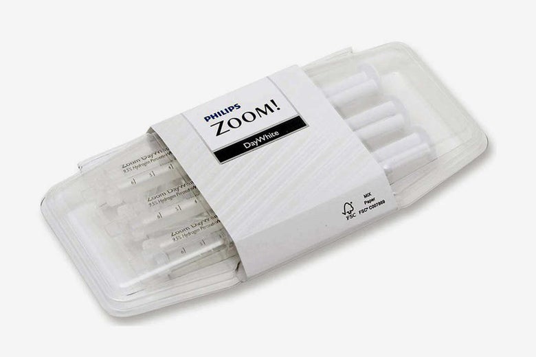 Philips Zoom Day White 14 % Syringe Pack.